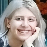 Ірем Сакмар Оголені