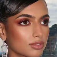 Ішана Найт Ш'ямалан Оголені