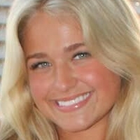 Айві Шолар Оголені