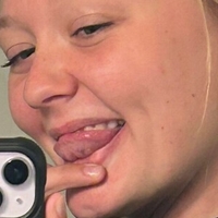 Джада Саттон Оголені