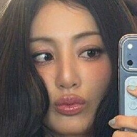 Джихьо Твайс Оголені