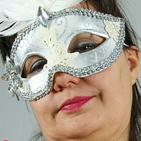 Джуліадівайн Оголені