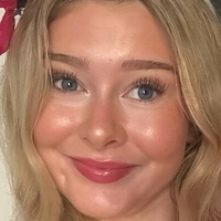 Кайна Мей Оголені