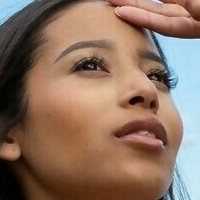 Кіша Епріл Оголені