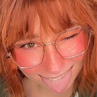 Кендалл Марі Оголені