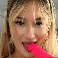 keniaqueenx Оголені
