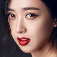 Кі-Мін Чжун Оголені