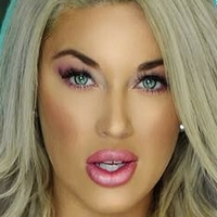 Лейсі Кейсомерс Оголені