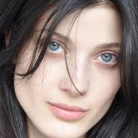 Лариса Хофман Оголені
