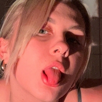 Ларісса Ланге Оголені