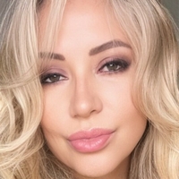 Лорен Елізабет Патрік Оголені