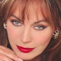 Леслі-Ен Даун Оголені