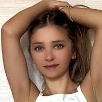Ліа Нія Оголені