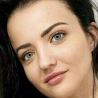 Ліа.тічер Оголені