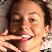 Лейтенант Обвіозс Оголені