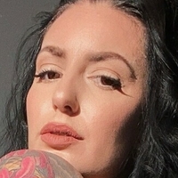 Ліла Фанего Оголені
