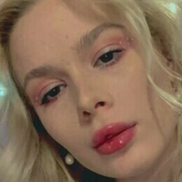 Ліна Пай Оголені