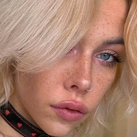 Літтл Сабріна Оголені