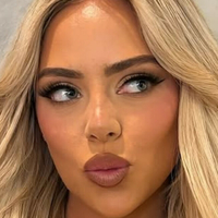 Лів Волкер Оголені