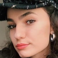 Лізаловалова Оголені