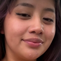 Люсі Ню Оголені