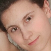 Люсі Шиллер Оголені