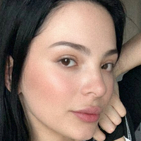 Меддісон В Оголені