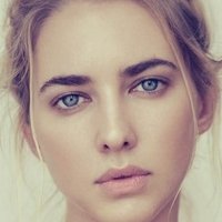 Марго Мілані Оголені