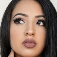 Меган Крістa Оголені