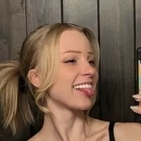 Меган Орзел Оголені