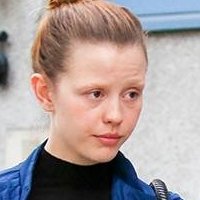 Міа Гот Оголені