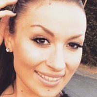 Мія Гучек Оголені