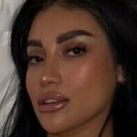 Мія Мілан Оголені