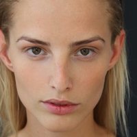 Міхаела Кочьянова Оголені