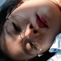 Мічі Джун Оголені