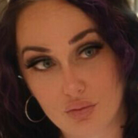 Міс Рейвен Марі Оголені