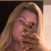 Ніккіґірлі Оголені