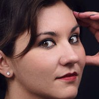 Ніна Янг Оголені