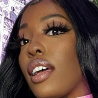 niyahrenee Оголені