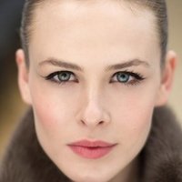 Паула Семікозова Оголені