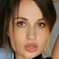 Петі Келлі Лав Оголені