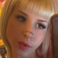 Пірсинг Полі’с Оголені