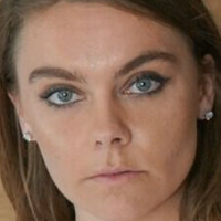 Пайпер Хобанз Оголені