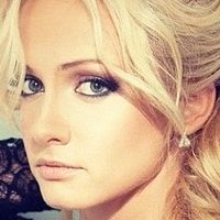 Поліна Максимова Оголені
