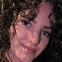 Королева Арія Оголені