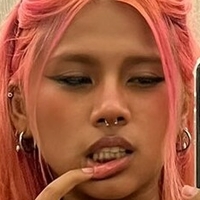 Радитиятайу Оголені