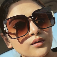 Рашу Добріял Оголені