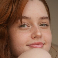 Розалі Ред Оголені