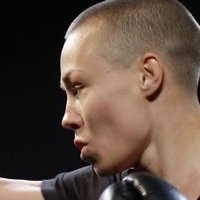 Роуз Намайюнас Оголені