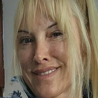 Роксана Молл Оголені